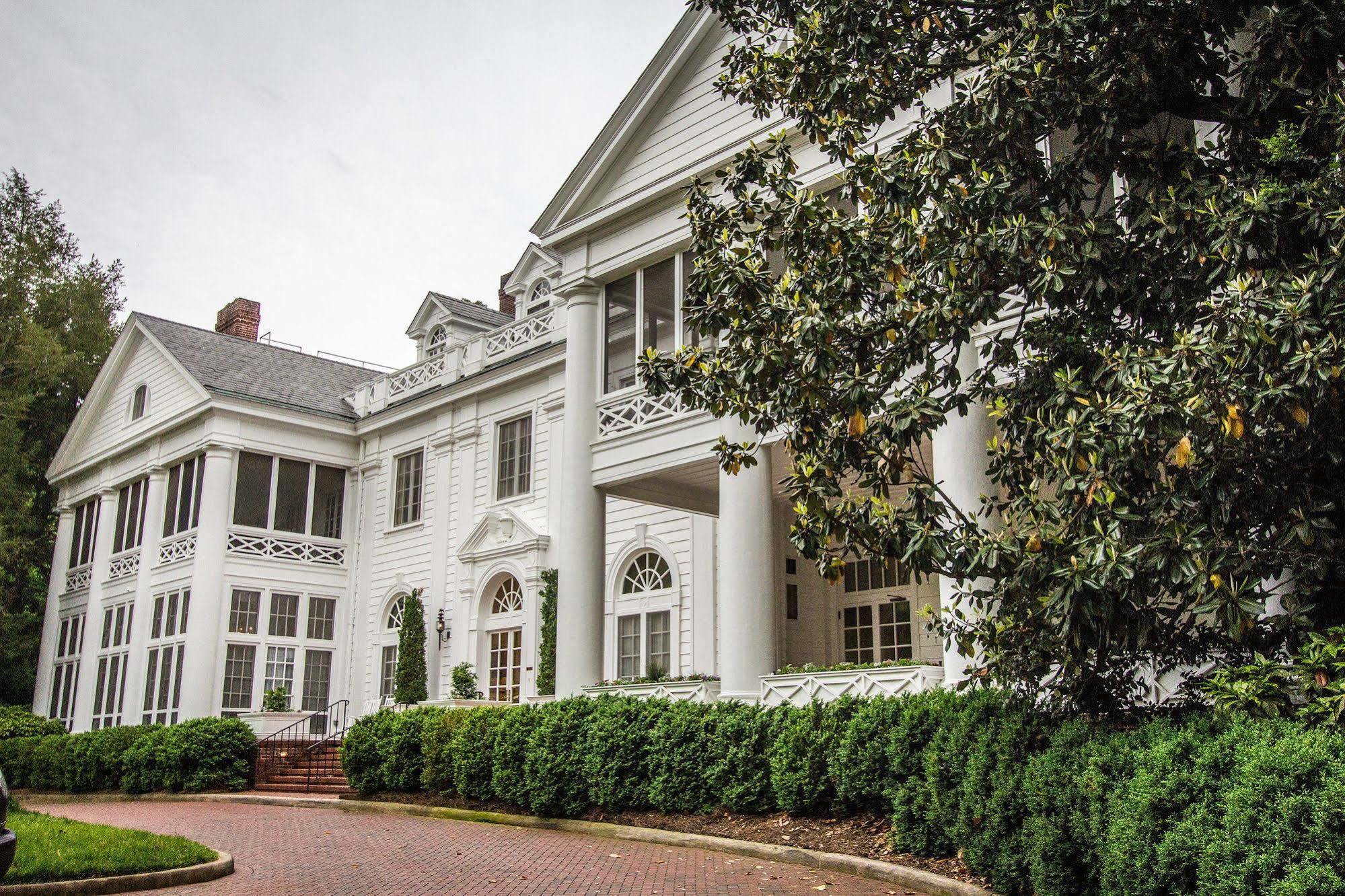 シャーロット The Duke Mansion Bed & Breakfast エクステリア 写真